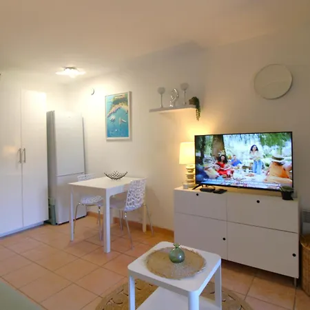 شقة Le Hameau De La Pinede Studio-cabine Piscine Clim Wifi Parking Mer By Hc